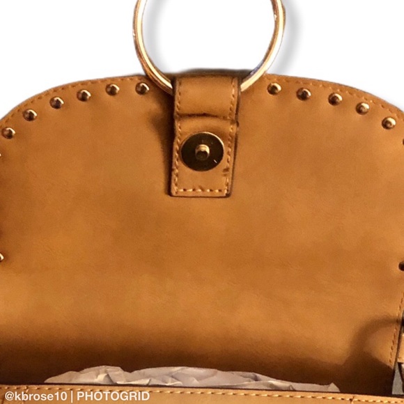 ‼️SOLD‼️Gorgeous Camel Studded Crossbody Bag - Picture 3 of 7